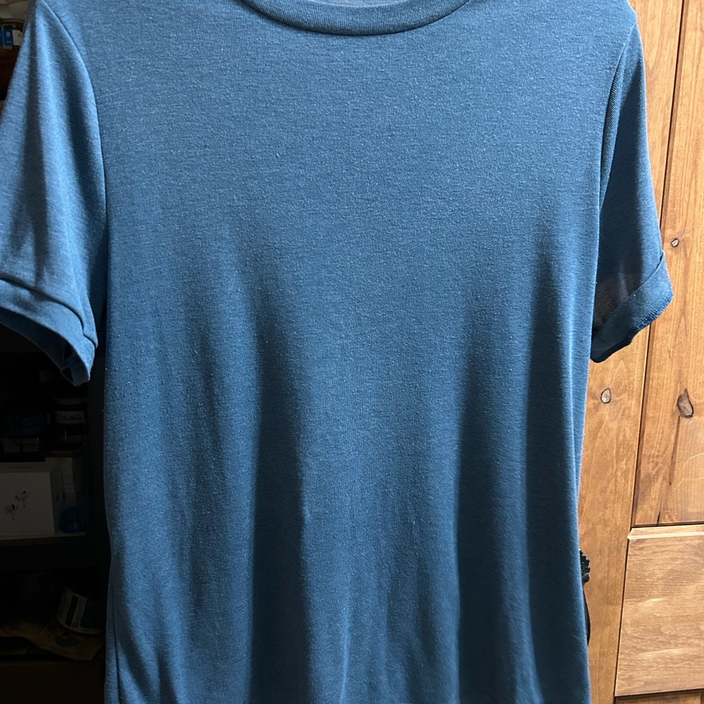 EUC Marmot Organic Cotton Deep Blue Knit T-shirt Size L Slim Fit